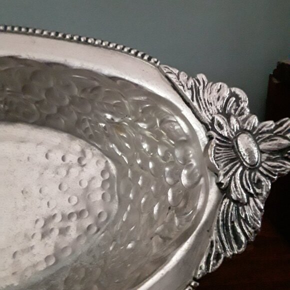 Vintage Large Hammered Metal Bowl - Picture 6 of 7
